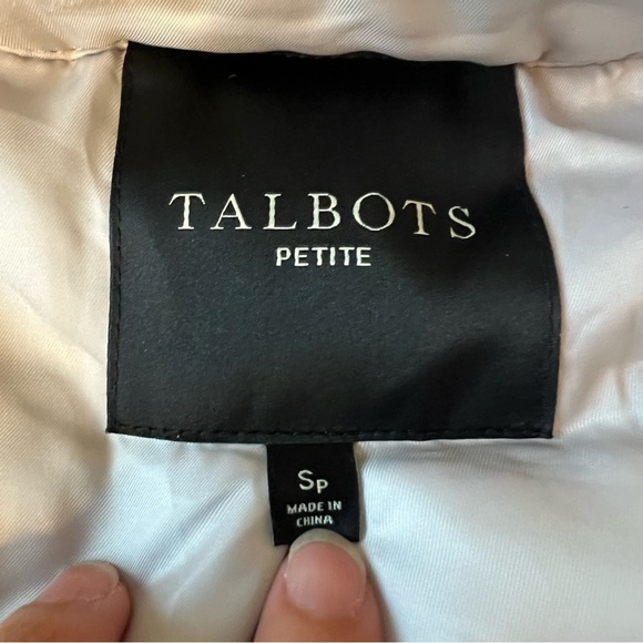 Talbots Wool Blend Cable knit Sweater Vest Faux Fur Metallic  Lining SZ SP - Picture 11 of 16